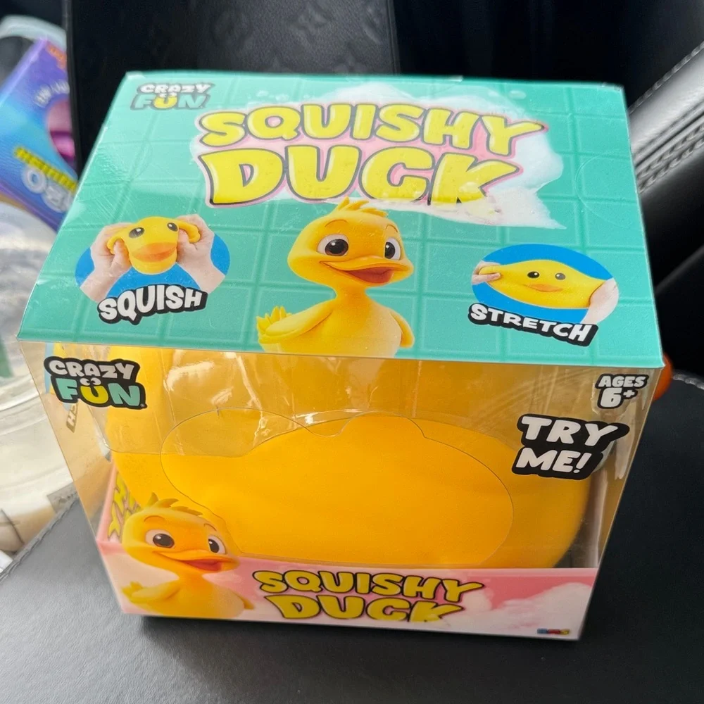 Squishy Duck - Yellow - Picture 2 of 3